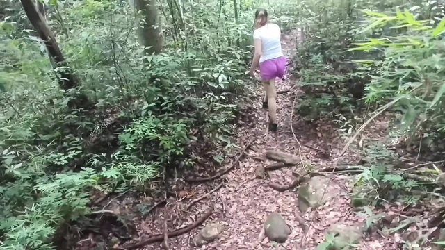 HARD SEX OUTDOORS WITH A RICH YOUNG MAN