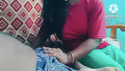 Üvey kız kardeş üvey erkek kardeşinin cebine para almak için her şeyi yapmaya hazır - yüksek sesle inleyerek tamil ses