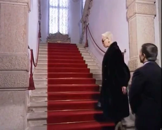 Amcıkta büyük yarak götte büyük yarak... üçlü seks