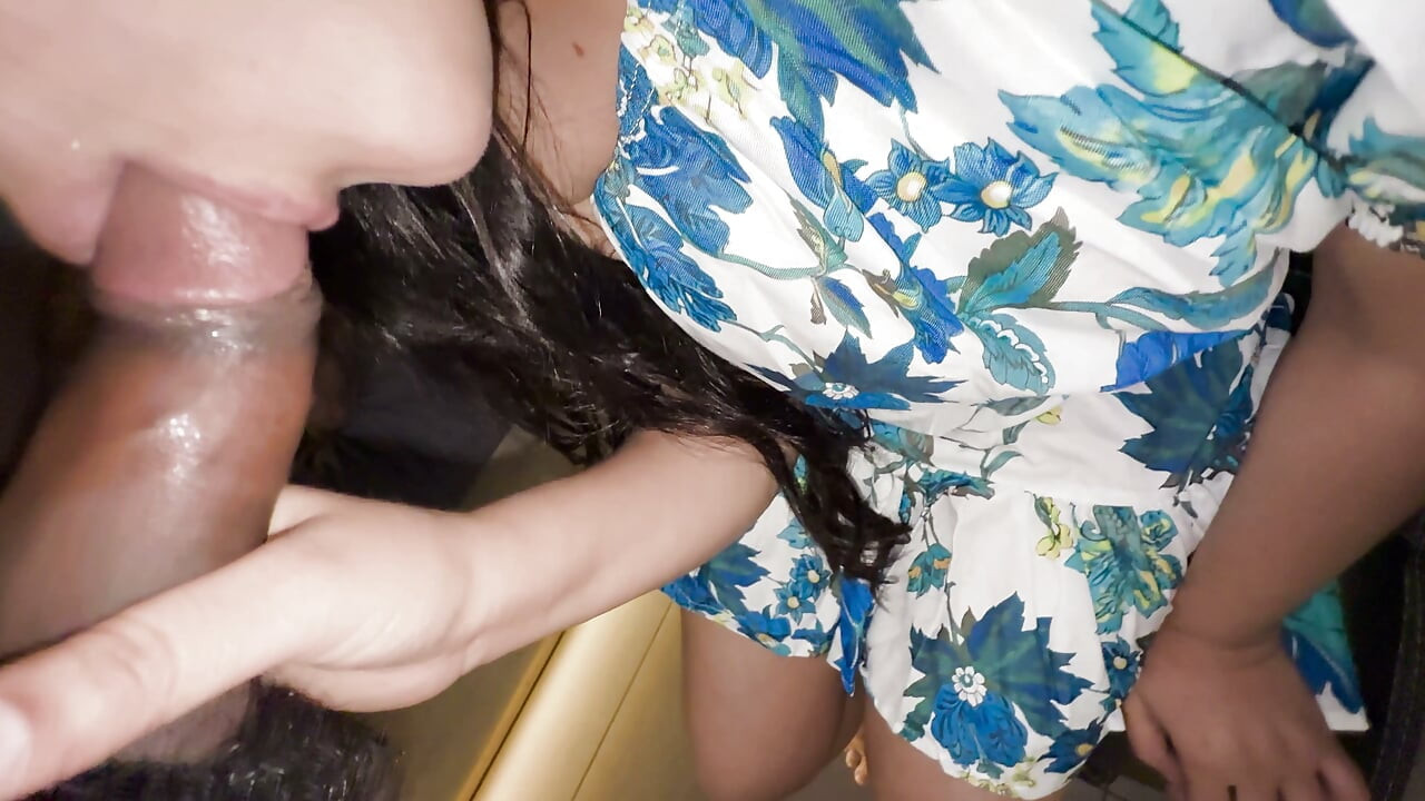 Office Staff Girl Ne Double Salary Ke Liye Boss Ke Sath Sex Kiya