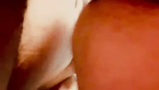 Tante gemuk dengan jembut lebat dientot gaya doggy