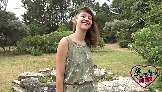 Melany трахает мужик с большим членом