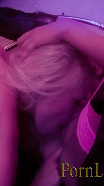 Gypsy pussy eating a big tits blonde getting fucked | Clip 2