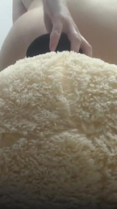 Ayısını sikmeyi seviyor. Ayıyla sikişiyor | Klip 2