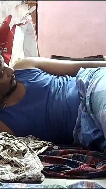 "भारतीय घर की पत्नी द्वारा गांड चुम्बन" से महत्वपूर्ण क्षण