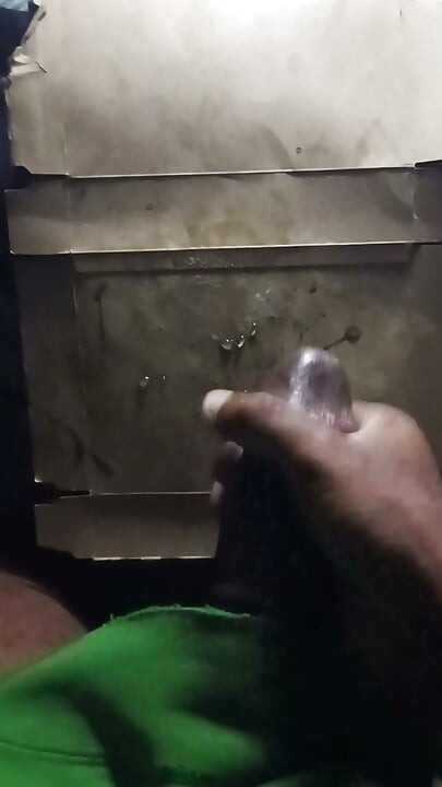 Virgin masturbating his BBC in a tent - Pre Cum