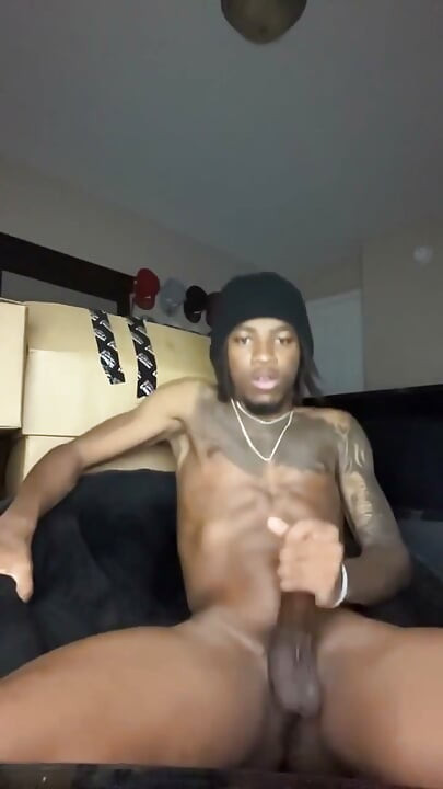 Drizzy Rain vybuchne a dodá intenzivní výstřik
