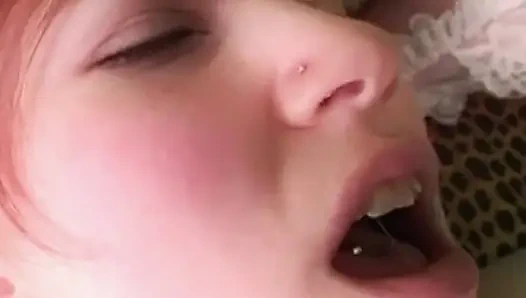 Лесбиянка с мокрыми кисками