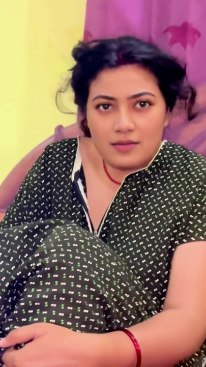 seduced the stepmom and took advantage of the opportunity and fuck the, Full Hindi video | Clip 1