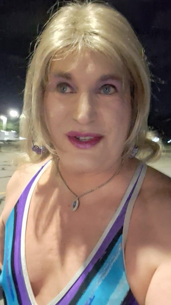 Ожидая на парковке для папочки, мы играем парковки снова!