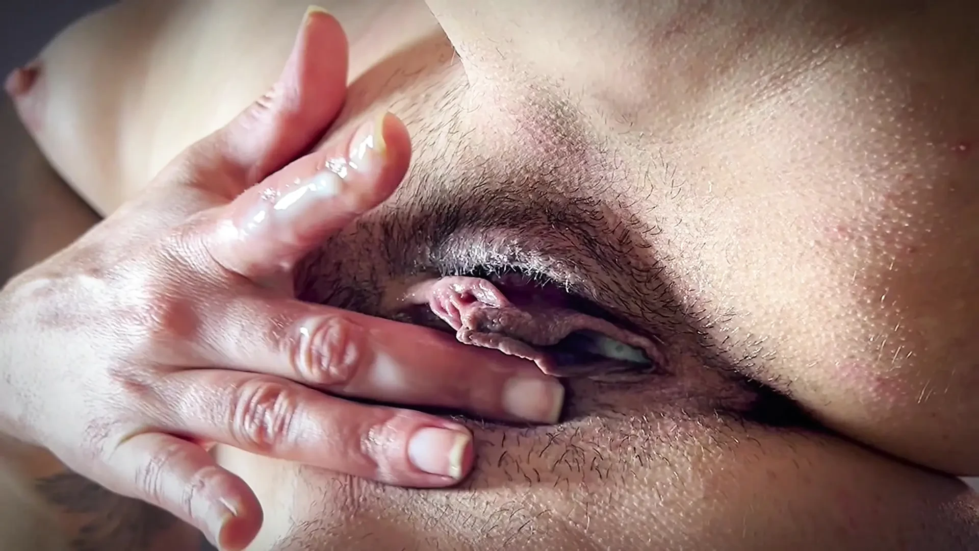 Morning Masturbation of a Teen While at Home Alone