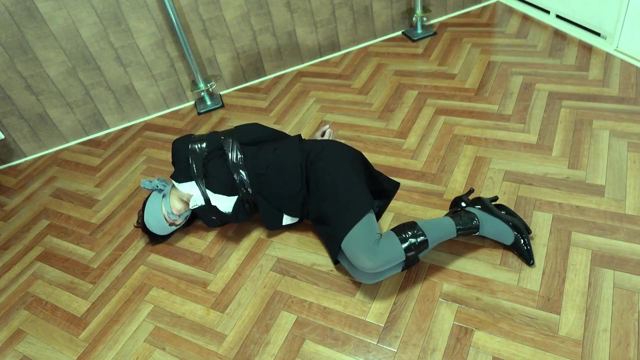 The Targeted Office Lady Was Tied up with Tape