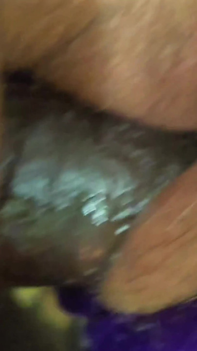 Kom og se mig sprede min store fede saftige fisse vidt åben, så træng ind i mig dybt og dræn din ladning indeni, indtil jeg er gravid | Klip 2