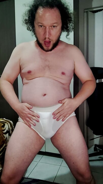 Vintage Fruit of the Loom white briefs show off, jerk off and cum