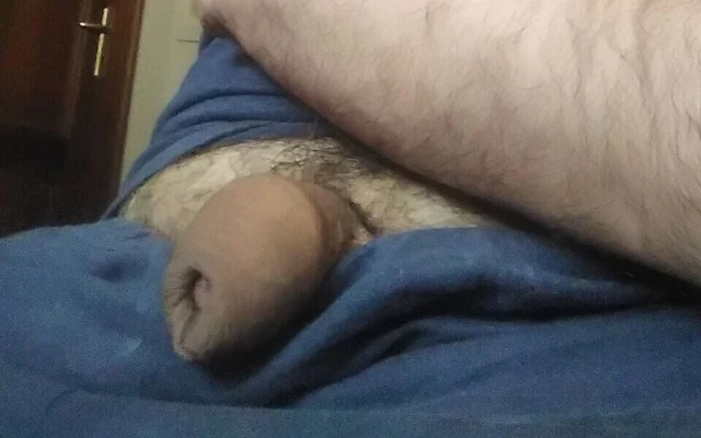 I Masturbate My Cock and Play with My Online Friends