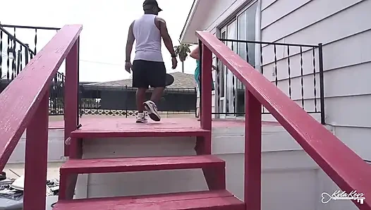 Помощь от соседа