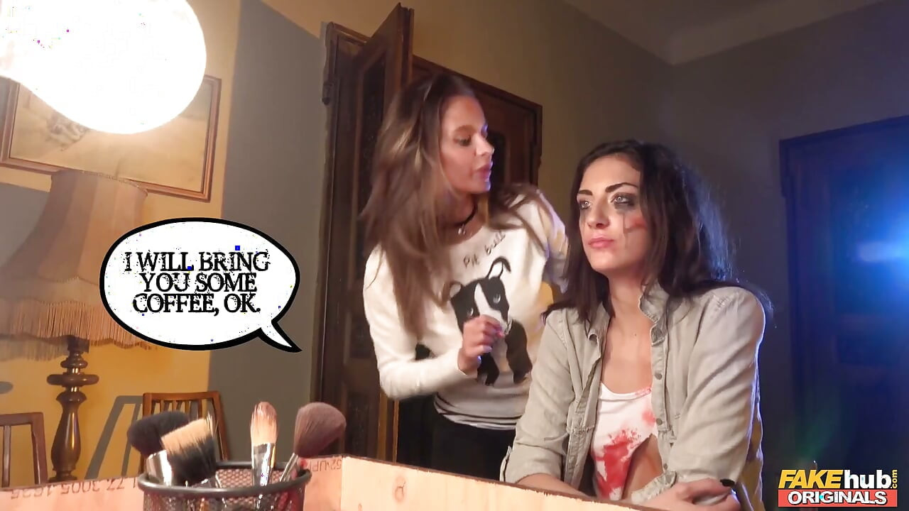 FakeHub Originals - Miky Love наслаждается извращенным шеей перед жестким долбежкой