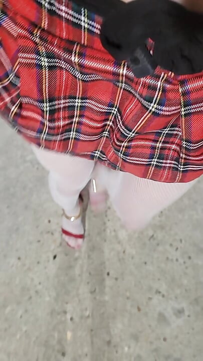 A schoolgirl's chick📕in the cellars of the high school. VaneSsaBiTCHx ParuSChienneTrvprod91