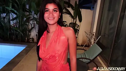 Cewek pinay Asia dientot di kolam renang
