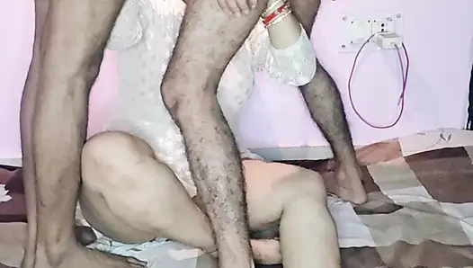 Seks threesome sama mantan pacar di rumah