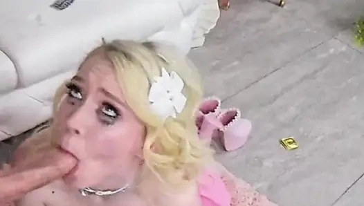 Horny And Voluptuous Gigi Sweets Gets Fucked By A Big Dick!