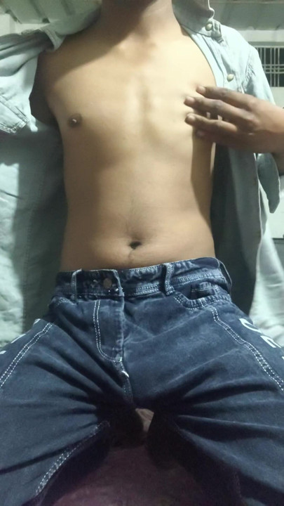 Mera Lund kaisa hai comment me jaroor bataye