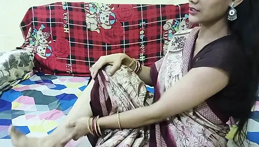 Desi bhabhi sieht mit sari erstaunlich aus, ich habe es genossen