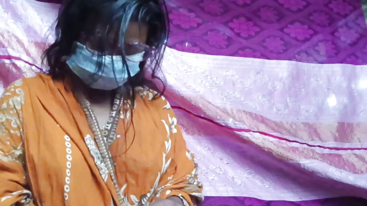 Viral sexy video of a Bangladeshi woman with her older sister's friend.