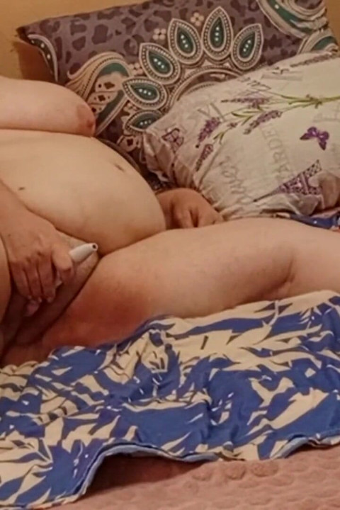Neighbor Masturbates and Longs for a Big Black Cock in Her Holes