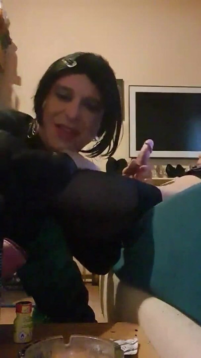 Thrilling moment from "Sexychantal zu Besuch bei Schwester S."