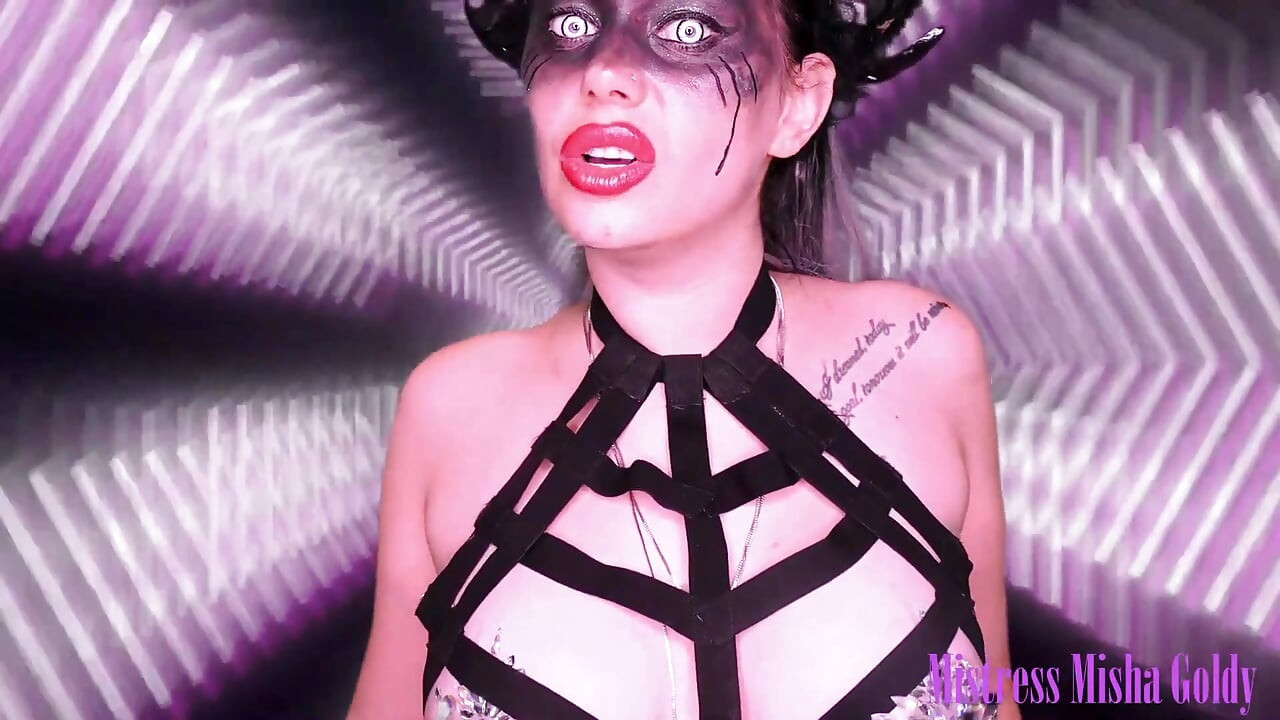 Una vez que te corras dentro de Succubus, el placer será tan abrumador que nada en la vida nunca volverá a satisfacer! Mesmerizin