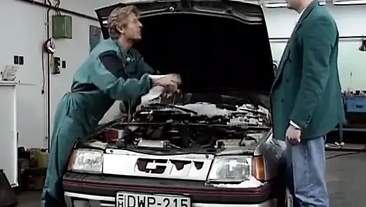 Sperma fressende deutsche schlampe wurde in ihr analloch gefickt