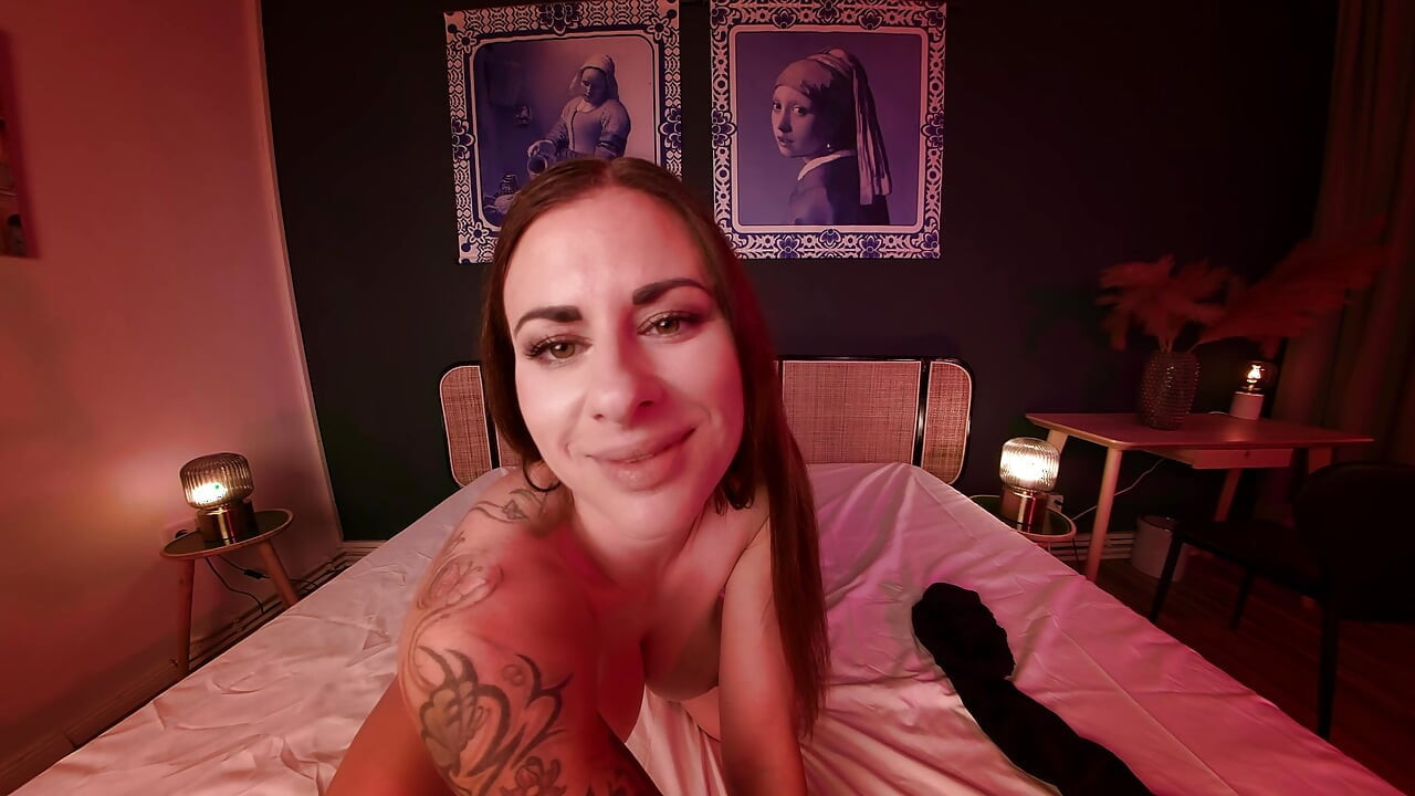 Billie Plays with a Big Black Dildo