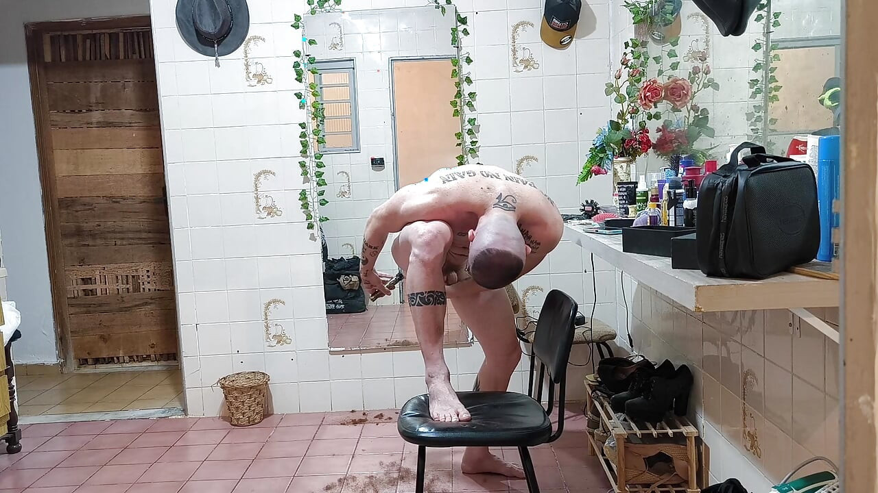 depilando anus e penis