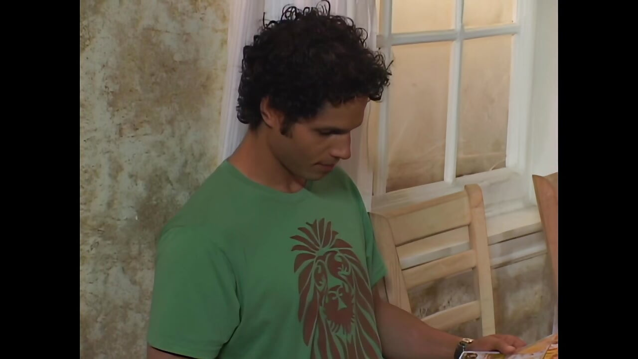 Taryn Thomas: brineta, željna, ljubavnica analnog seksa