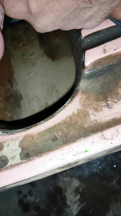 Masturbasi ngocok kontol di kamar mandi