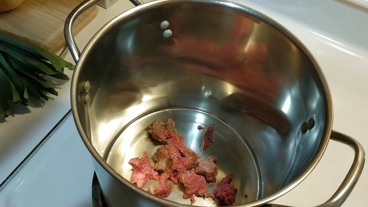 Cum Cooked 3 Leek Chili with Oil Handjob