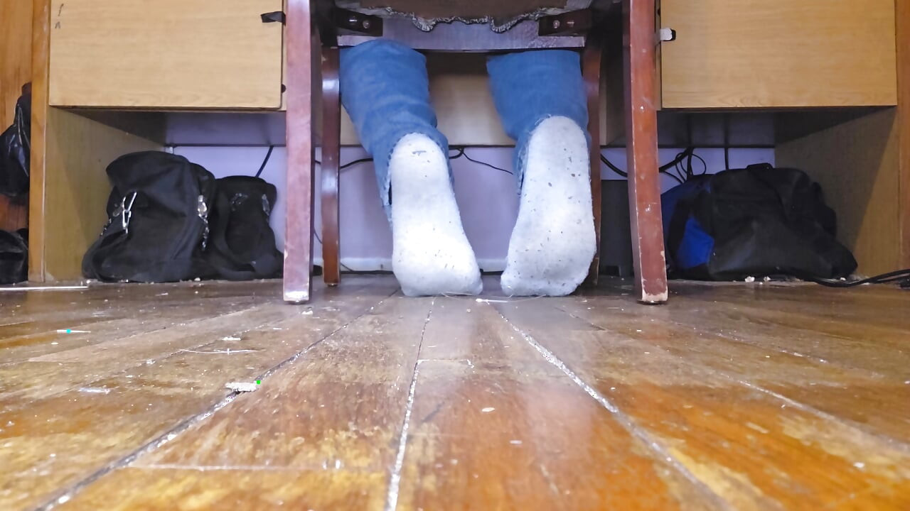 Enby tabanlarıyla seni azdırıyor