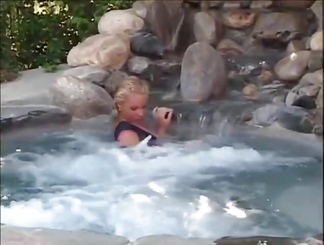 Beautiful blonde pussy licking pussy fucking in the swimming pool