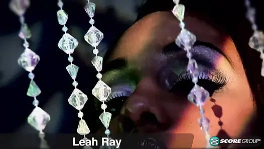 Leah Ray from the Bronx fucks herself with a big toy