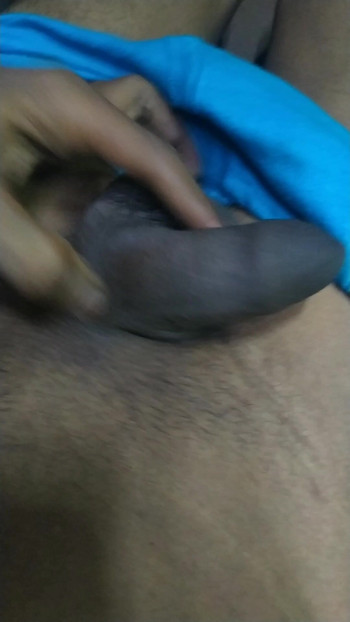 Trai trẻ thủ dâm