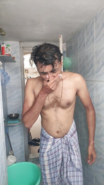 Get Bath Nude with Face
