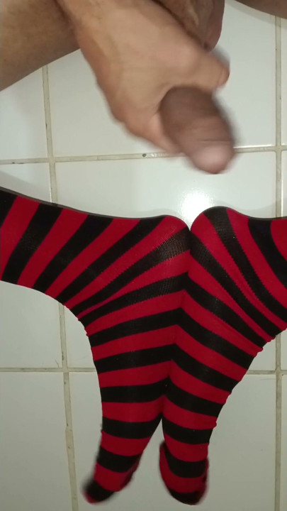 Cum in my mouth, play with your cum, and swallow it, close-up, naughty gay, tongue, sloopy | Clip 2