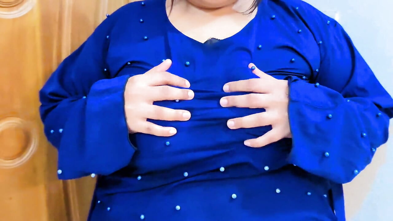Fanget den muslimske arabiske store rumpa og store bryster Hot 18-årig BBC-jente da hun forberedte seg på å ha sex