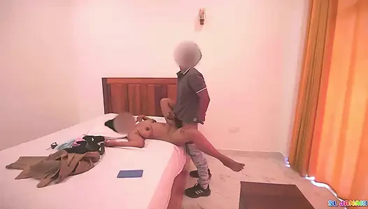Rest House Supervisor Sex with Cleaning Staff Girl