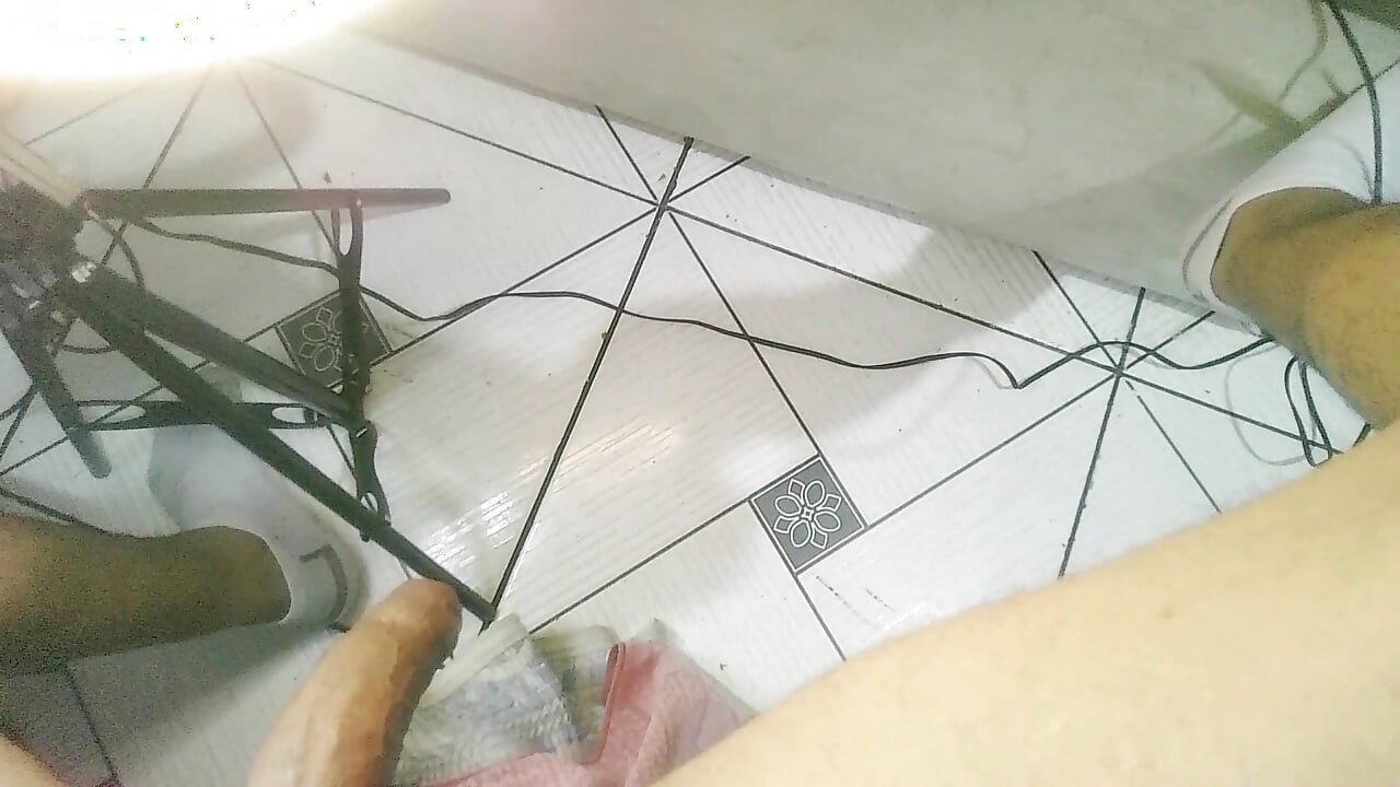 Come and Hurt This Naughty Male?