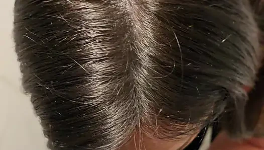 Amatör orta yaşlı seksi kadın 5 yıldızlı otel bar banyosunda yarak alıyor