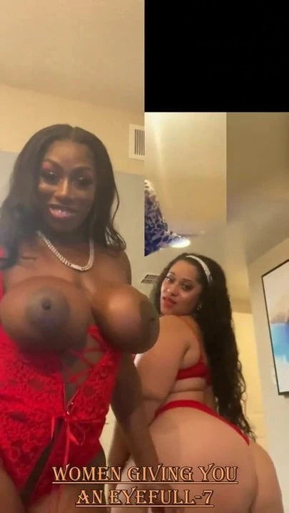 Women Giving You an Eyefull-7