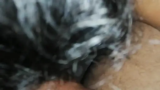 Der riesige schwanz des schwiegervaters hängt unter seinem sarom fÃ1/4r stieftochter rum