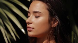 Kristina-sexy dans la nature